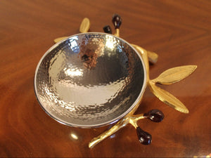 Number 6004: Silver bowl with gold-plated brass limb