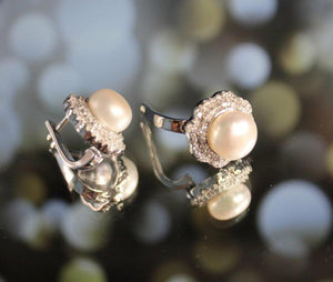 Number 7001: Anemone earrings