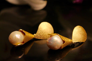 Number 4001: Azalea earrings